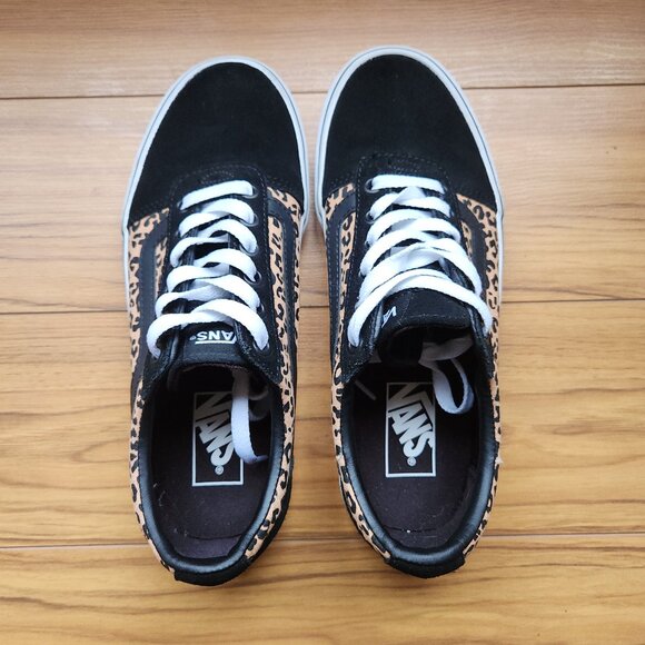 Vans - Women's size 8 - Picture 3 of 3